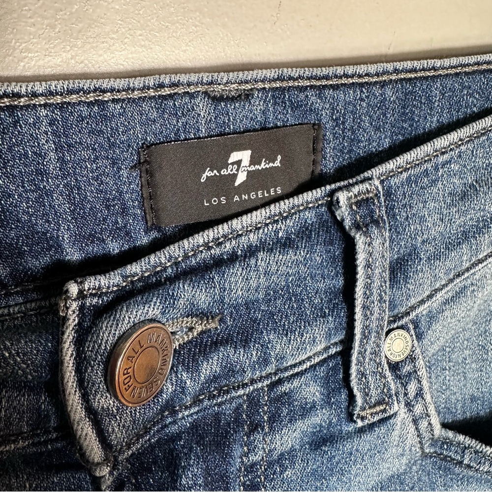7 For All Mankind Light Blue Slim Straight Jeans - Picture 4 of 13